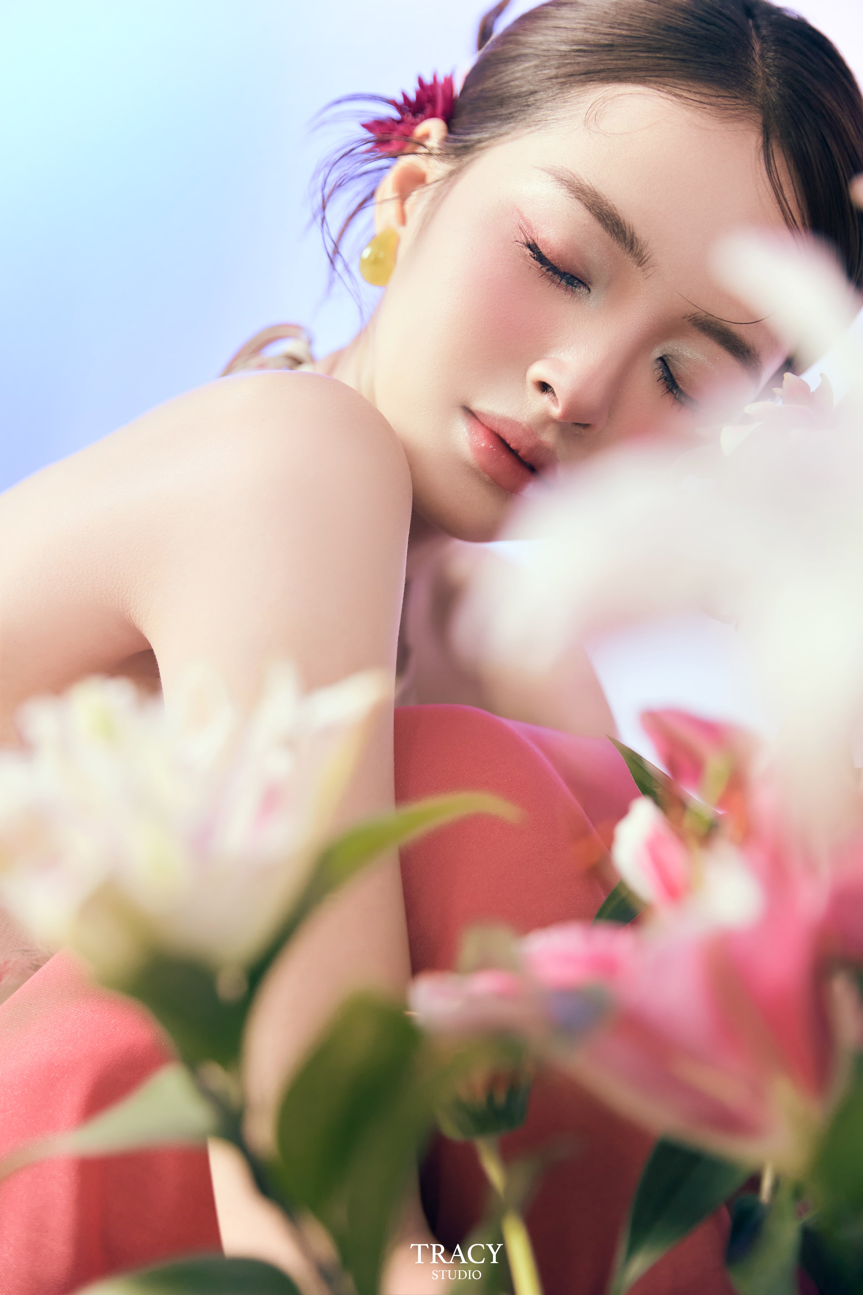 frontend/img/gallery/anh-tet-yem-ao-dai/tracy-studio-chup-anh-yem-bien (7).jpg